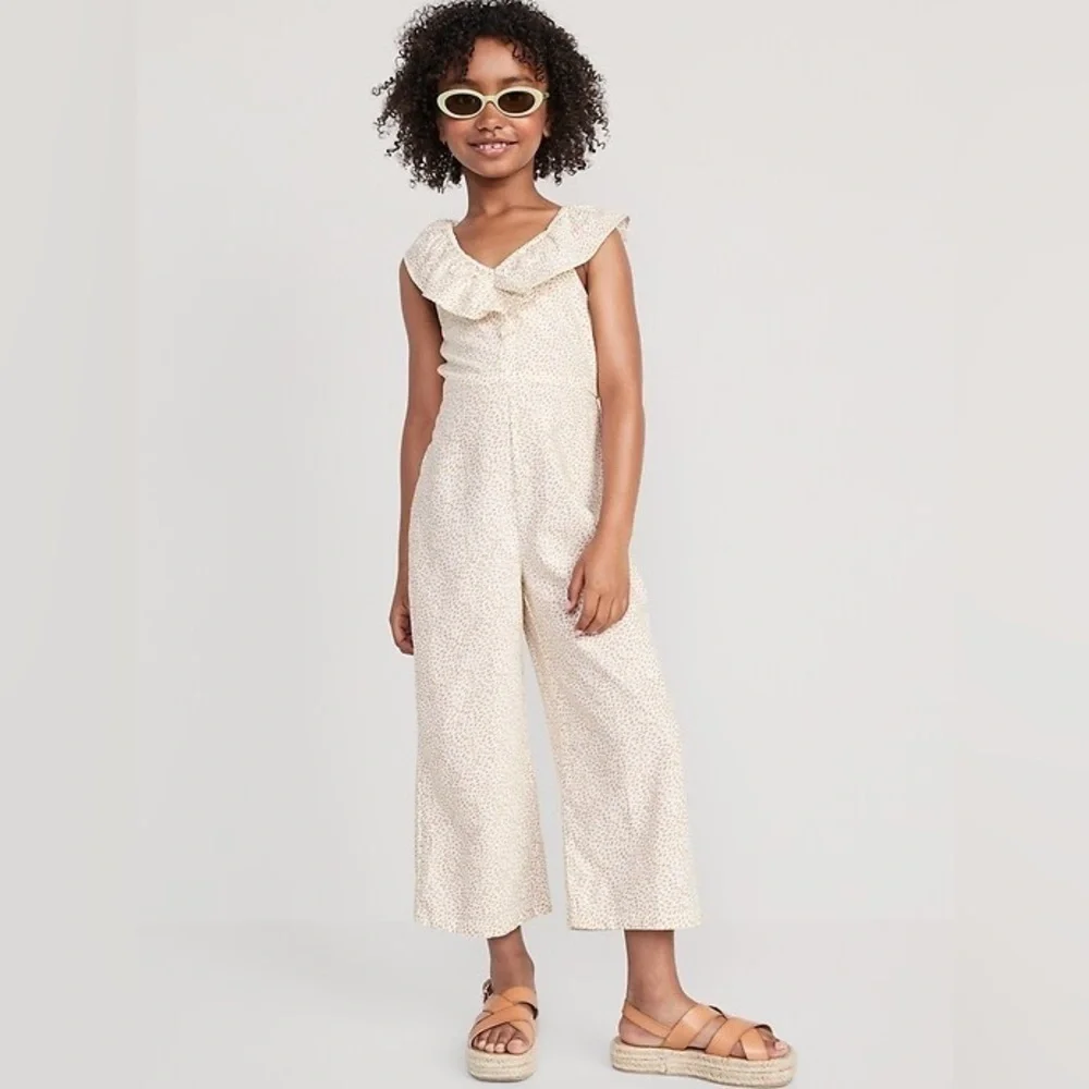 Old Navy Ivory Ruffled Girl's Romper Medium (8)